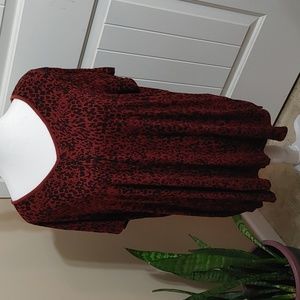 Reitmans dark red and black shirt sleeves stretchy shirt top blouse plus…